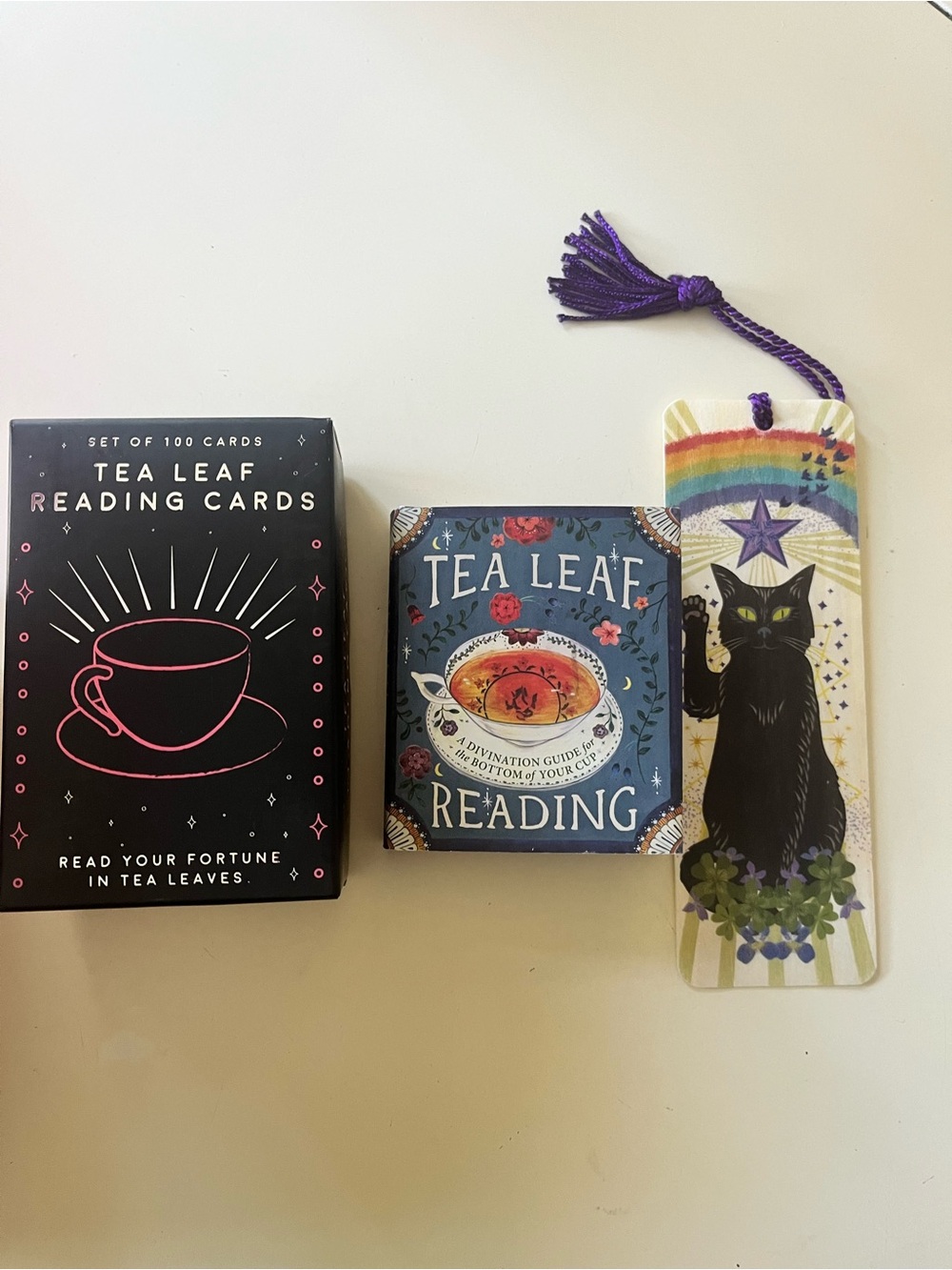Tea Leaf Reading Cards and Book